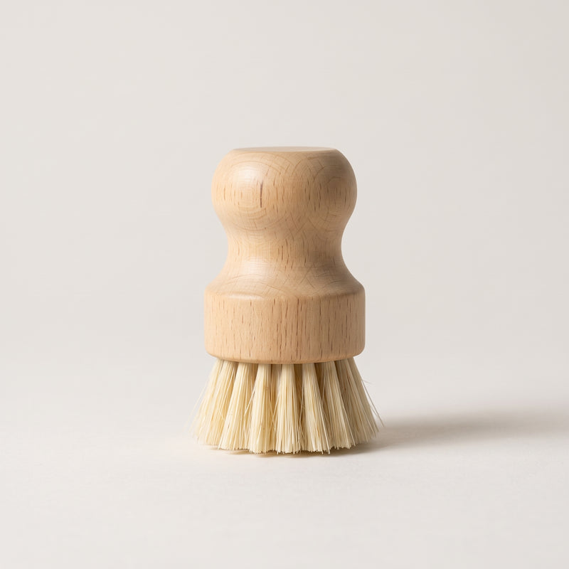 Cutting board brush, beech wood - TheWootz