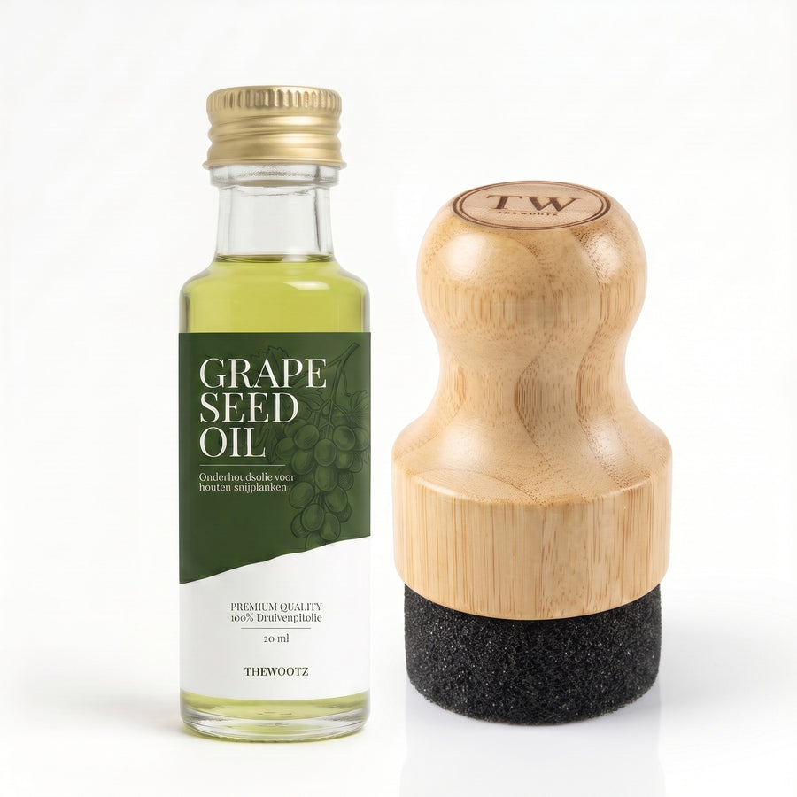 Inoliëset 20 ml: flesje TheWootz druivenpitolie en olie-applicator van bamboe